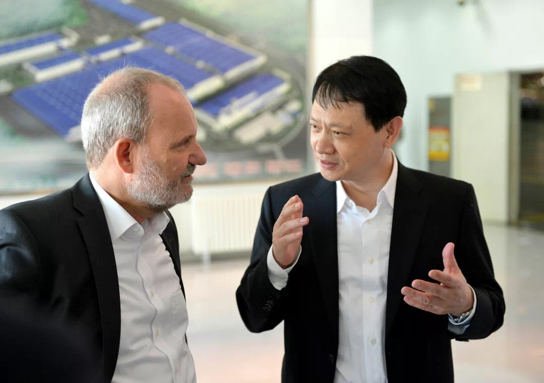 閻秉哲：華晨寶馬是共贏的范例，開放合作是產(chǎn)業(yè)發(fā)展的必由之路