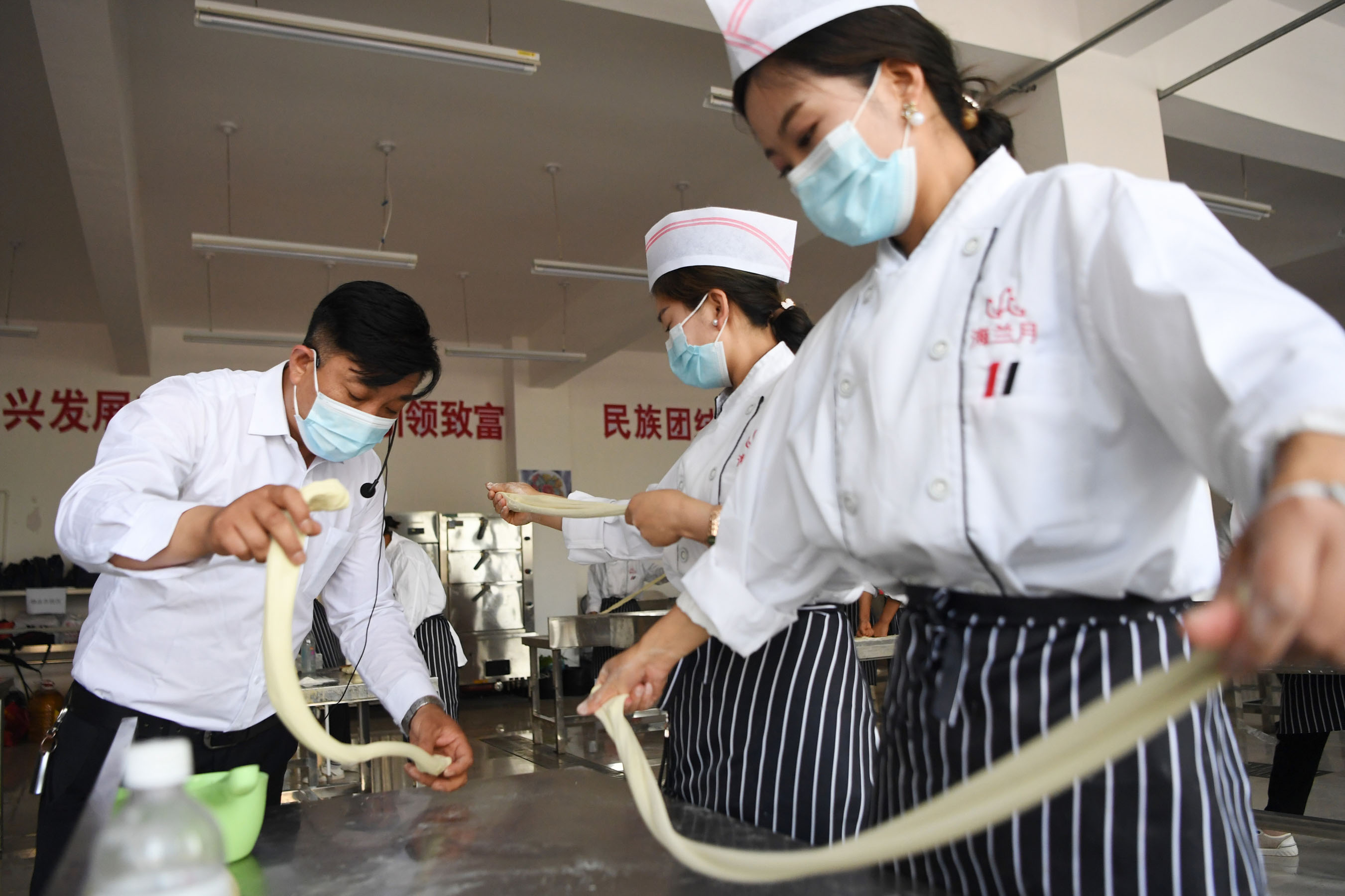 &ldquo;保特色&rdquo;與&ldquo;重規(guī)范&rdquo;可否兼得？